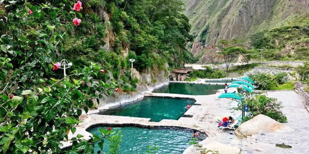 the Cocalmayo hot springs during the afternoon.